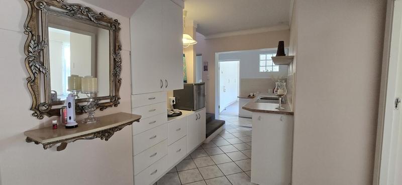 4 Bedroom Property for Sale in Glentana Western Cape